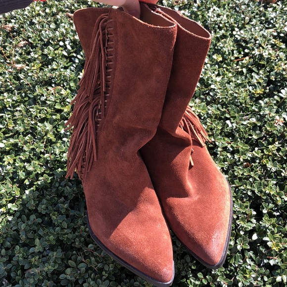 Dolce Vita brown fringe suede boots - cowboy - Picture 10 of 12